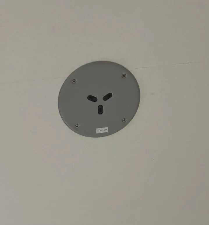 Ceiling-mounted fire detection device